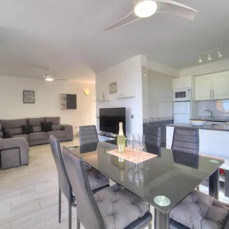 Ocean Hill - Ocean View, Terrace, Bbq, Wifi 펜션 *